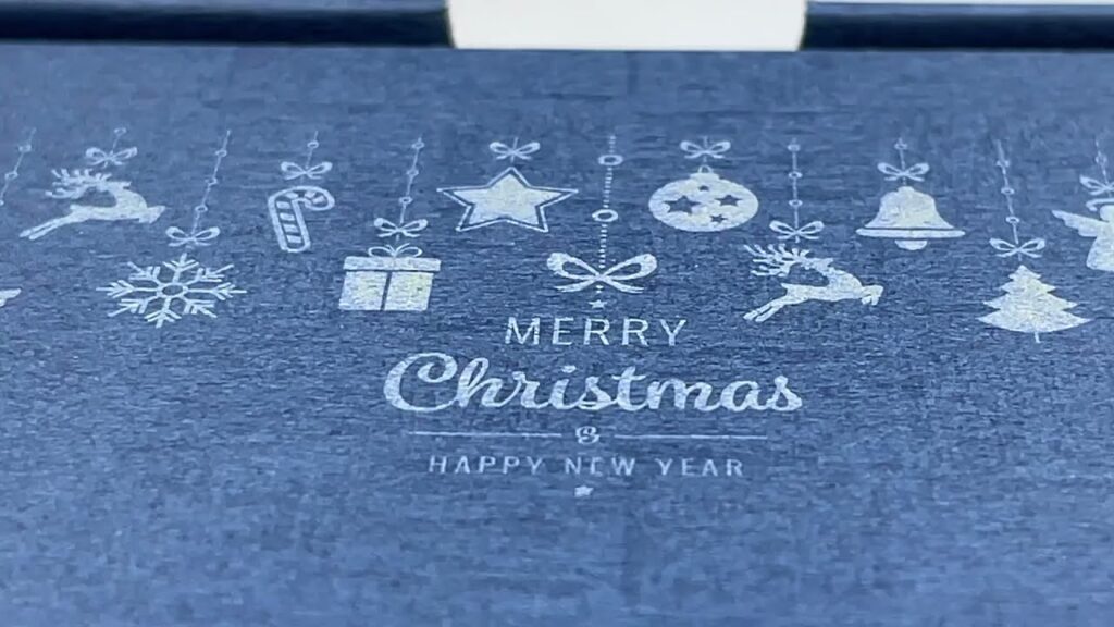 EM-Smart Works on the Christmas Gift Box